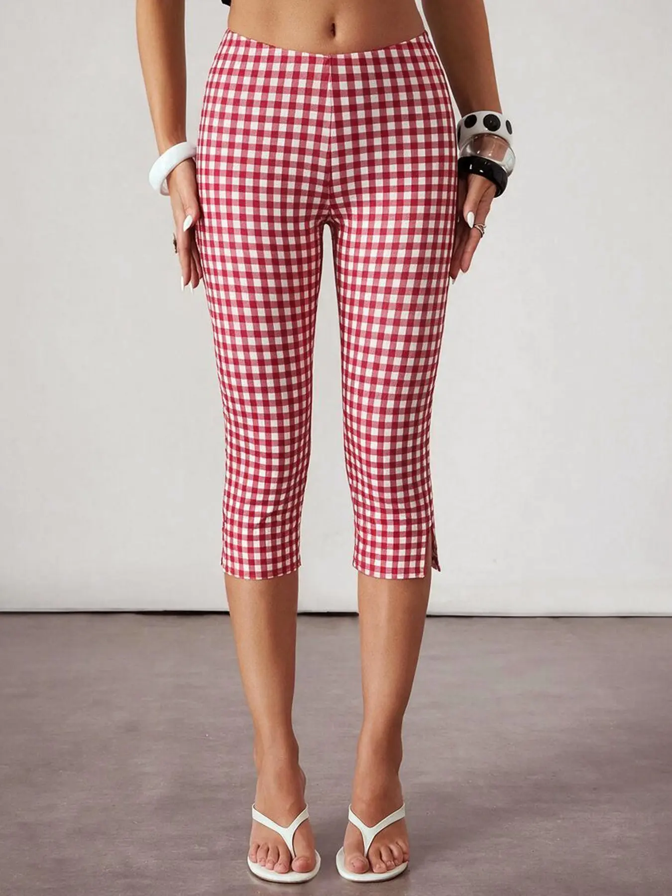 Women Y2K Retro Sweet Capri Pants High Stretch Knit Fabric Classic Red White Gingham Grid Print Low Rise Waist No External Pocket Skinny Fit Single Side Tiny Vertical Slit Mid-Calf Trouser For Summer Street Picnic Vacation Photo Shoot Wear 2026 Trendy #gi