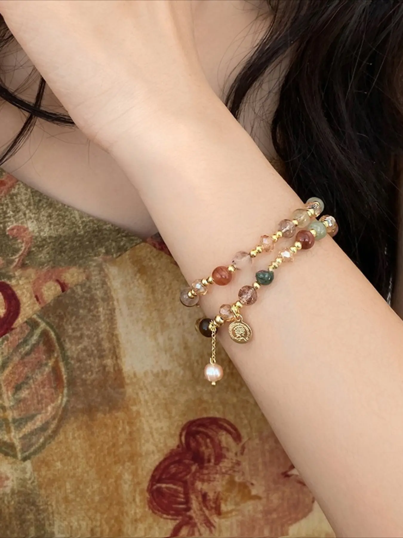 A round double-layer tassel bracelet, simple and fashionable Japanese and Korean style, suitable for daily life and parties