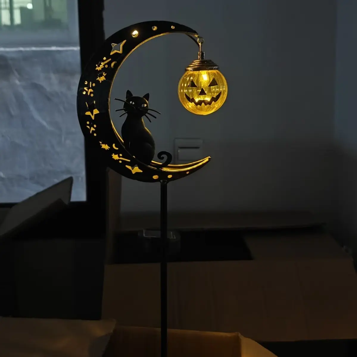 Halloween Outdoor Solar Garden Light, Cat Pumpkin Lamp, Waterproof Rust-Resistant, Automatic Night Lighting, Cemetery Decor