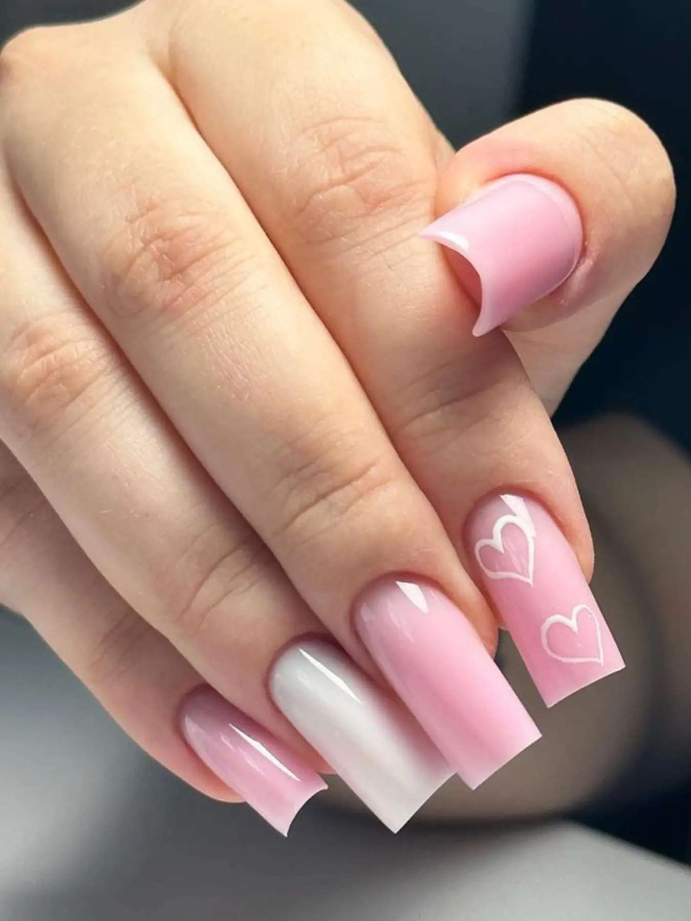 Simple Heart Valentine Nail Art, Medium-Length Square Nails, Elegant Resin Chain Material, All Seasons Wear