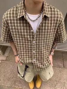 Viral Old Money Aesthetic Men's Brown Beige Plaid Camp Collar Shirt, Oversized Boxy Short Sleeve Button-Down, Lightweight Breathable Casual Streetwear Blouse for Summer OOTD & Coffee Date Outfit, Casual Collared