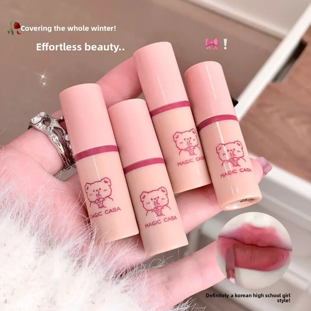 Affordable cute mini bear 4-piece matte lip gloss, Long Lasting Matte lightweight velvet mousse non-drying. Intense pigment flatters yellow skin, anti-transfer long stay, budget-friendly lip mud for students’ daily and party makeup.