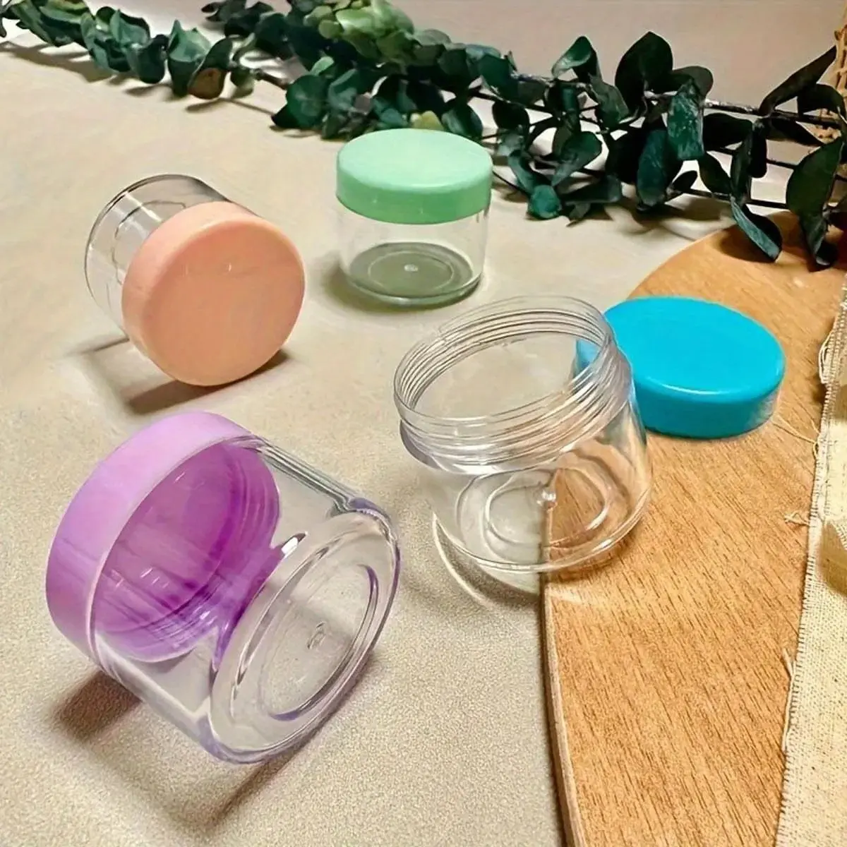 4-pack/8-pack of 20g cream jars, cream pots, powder jars, travel-size bottles, cosmetic packaging/travel-size cream jars, reusable travel containers with lids, suitable for skincare products and body lotions—empty containers, Lightweight