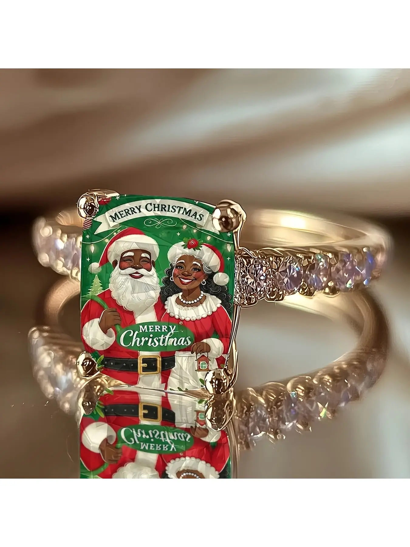 Black Santa couple Christmas printed ring, red and green retro holiday illustrations, diamond-set golden band, diverse style Christmas-themed jewelry