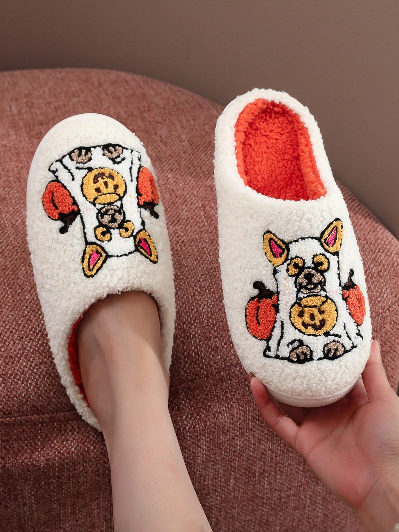 Cute Pet Dog Pumpkin Embroidered Plush Slippers, Soft Comfortable Black Home Shoes for Men & Women for All Seasons, Spooky Perfect Halloween Gift for Dog Moms, Footwear