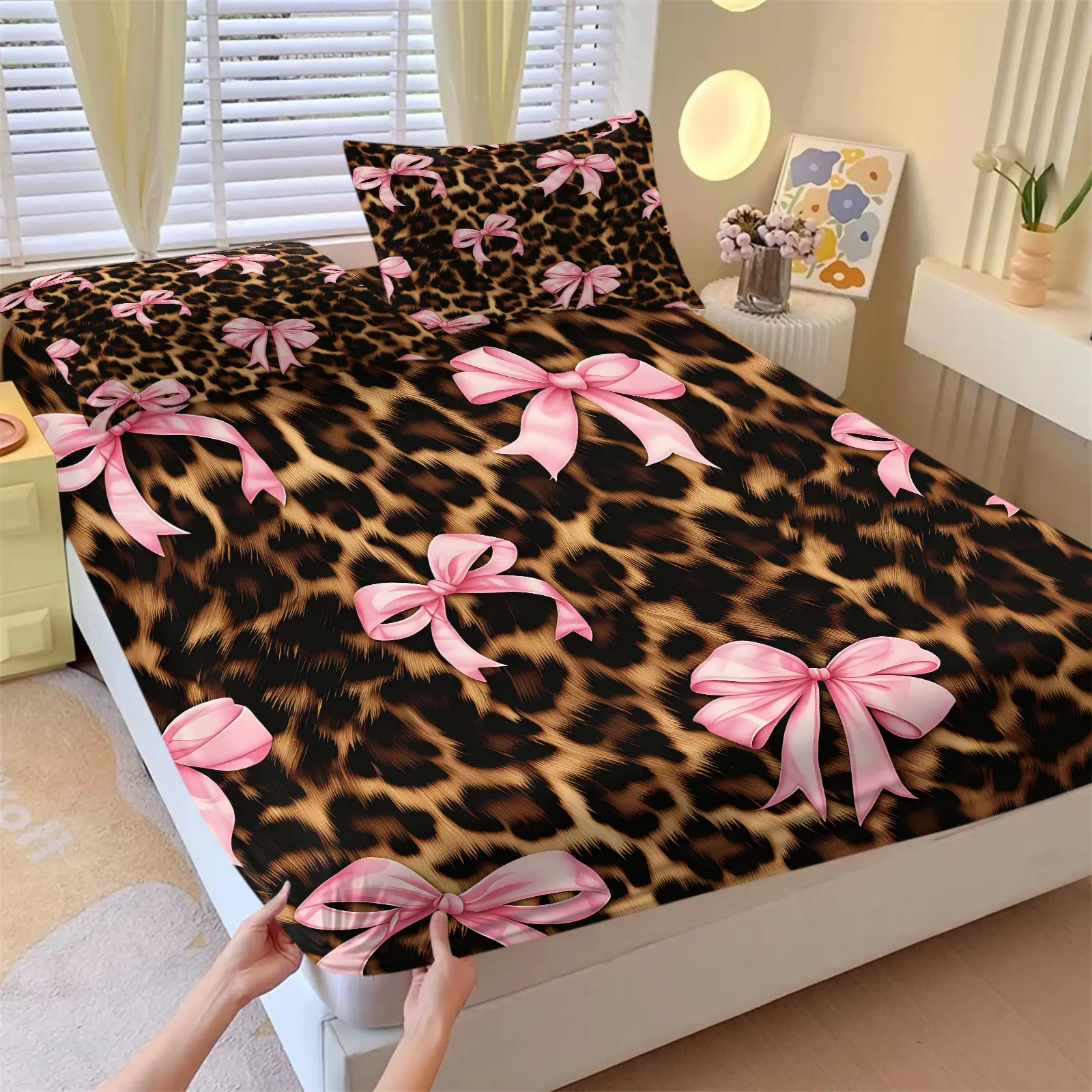 Classic Brown Leopard Pink Bow Print Fitted Sheet Set, 1 Fitted Sheet & 2 Pillowcase, Y2K Coquette Sweet Spicy Bedding All Size, Breathable Soft Fabric Y2K Girls Bed Set, Stylish Cool Decor For Teen Women Bedroom