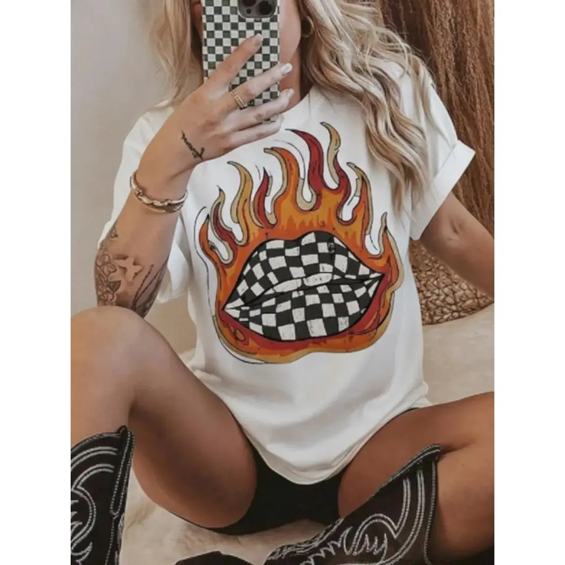 Women's Flame Checkerboard Ls Vintage Baggy Round Neck Short Sleeve Cotton T-Shirt - Soft Retro Streetwear, Trendy Shirts for Casual Summer Going Out Daily Fashion