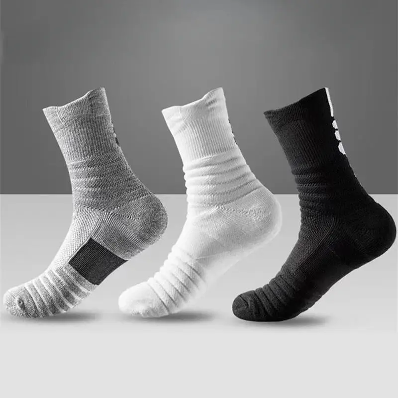 3/6 Pairs Athletic Socks for Men, Cushioned Crew Sports Socks with Arch Support, Breathable Performance Socks for Basketball, Running, Gym, Training, Walking, Hiking, Fitness, Sneakers, Workout, Daily Wear, Team Sports and Outdoor Activities Set