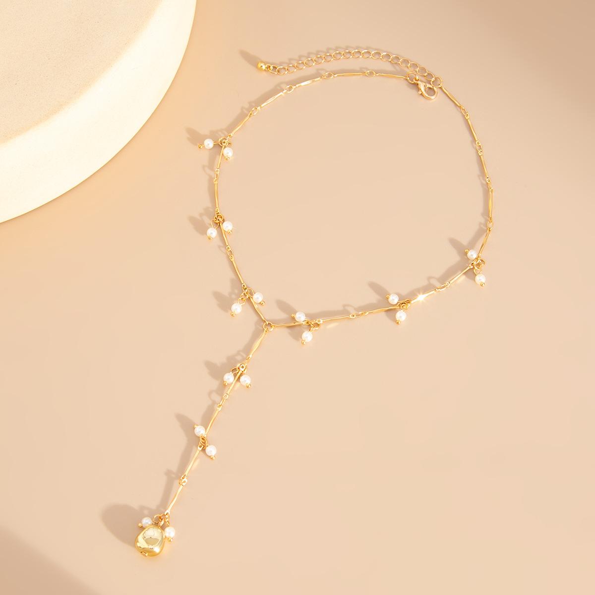 French Elegant Pearl Beaded Necklace – Trendy Tassel Bone Chain Metal Choker