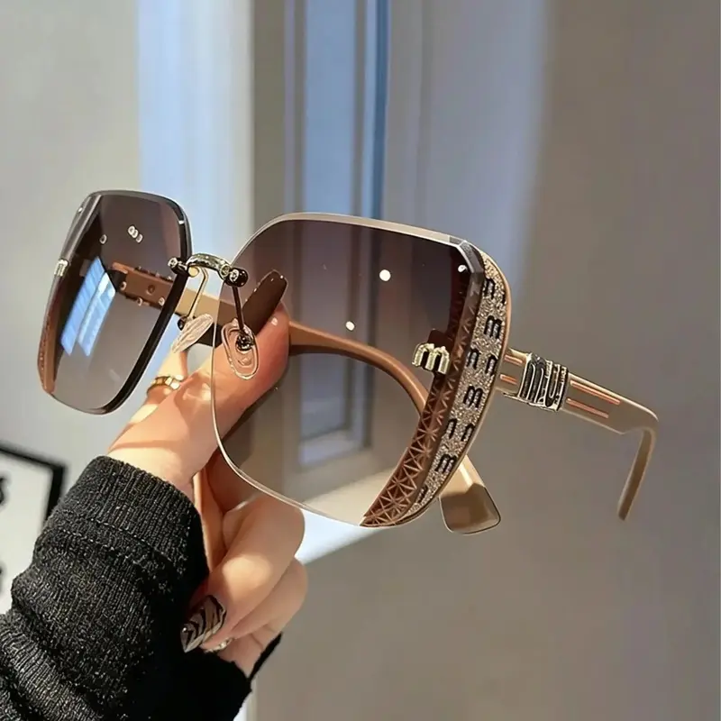 2026 Women's Retro Square Oversized Sunglasses - Vintage Frame, PC Plastic Large Frame, Full Protection, Suitable for Travel and Beach Wear, Retro Charm, Unique Frame Glasses