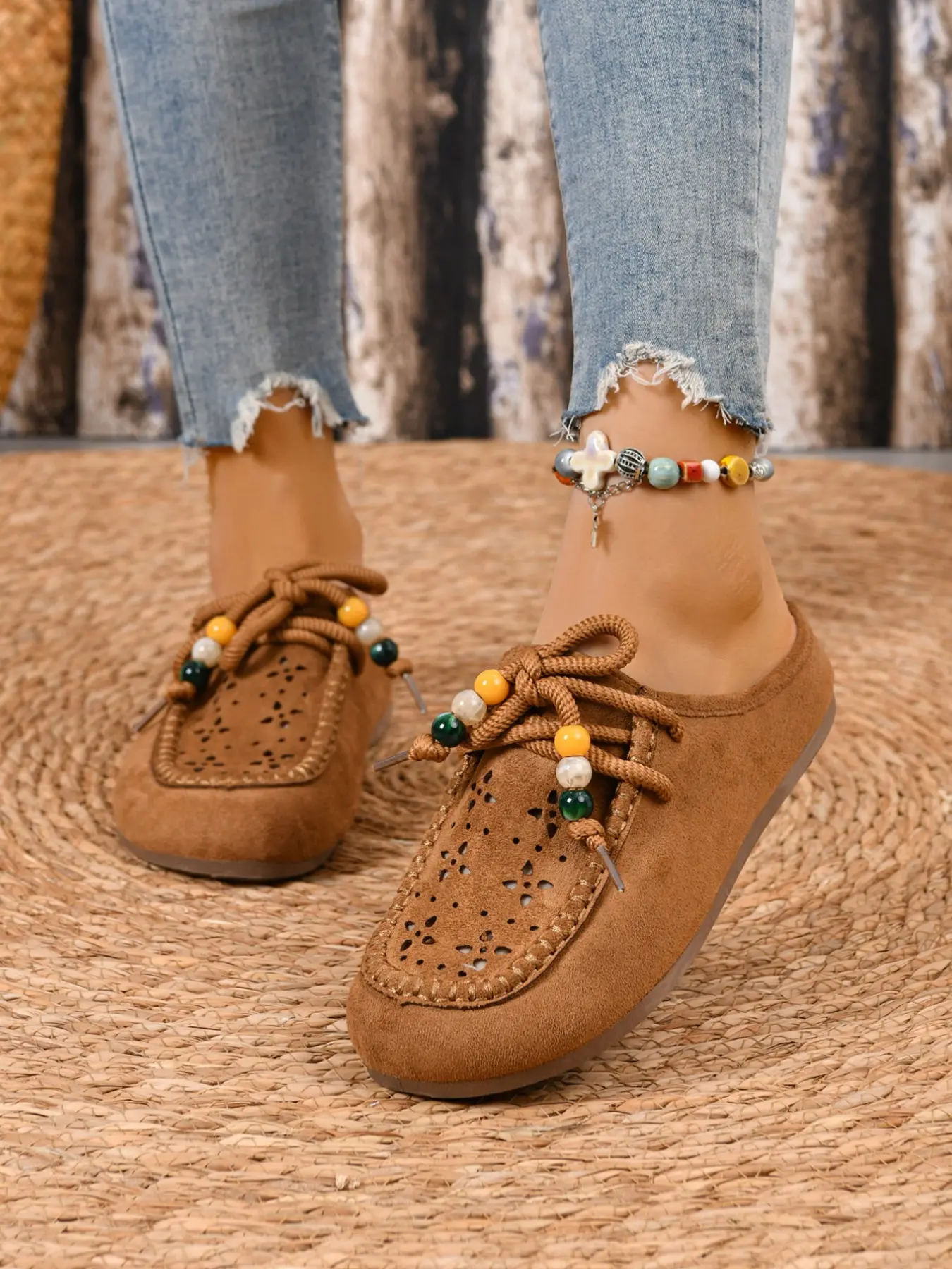 Women's Boho Hollow Cutout Suede Lace-Up Beaded Moccasin Loafers, Breathable Lightweight Non-Slip Summer Flats Casual Walking Shoes for Summer Daily Shopping Travel & Outdoor Leisure