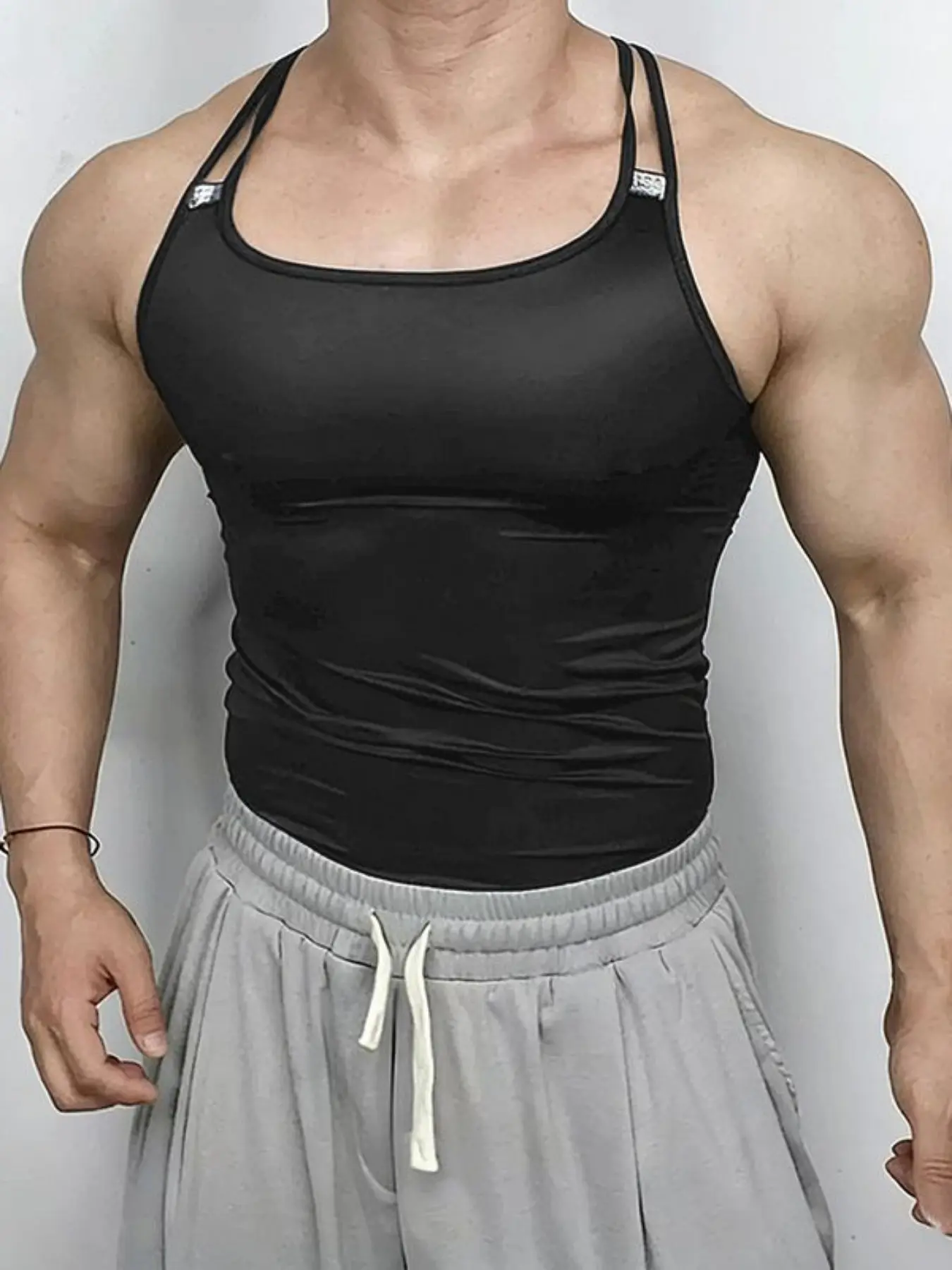 INCERUN Men's Fashion Tight Fit Tank Top, Patchwork Back Buckle Sleeveless Vest, Ideal for Sports Wear, Stylish and Comfortable