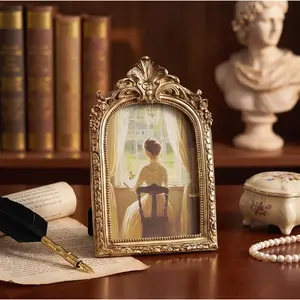 Vintage Gold Picture Frame, Antique Baroque Decorative Photo Frame, Elegant Tabletop Frame for Home Decor, Bedroom Living Room Decoration Gift