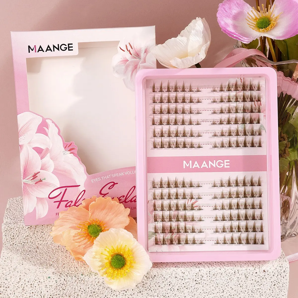 MAANGE 168pcs Brown Manga Volume Lash Clusters, 5D Spiky D Curl Individual Lashes, Anime Doll-Eye Natural Brown Effect, 3D Wispy Faux Mink, Lightweight & Reusable, Multi-Style for Cat/Doll/Open Eyes, Beginner Friendly DIY Lash Extensions