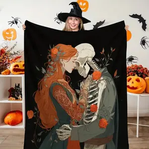 [Ideal Halloween Choice]Skeleton and Woman Embracing Pattern Fleece Blanket Dark Romantic Theme Soft Warm Throw Interior Decoration Bedding Cover