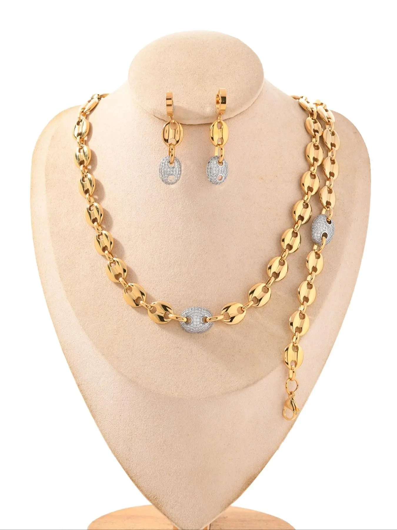 24k Gold Plated Pig Nose Coffee Bean Matching Jewelry Set, High-End Luxury Jewelry with Diamonds, Includes Necklace Bracelet Ring