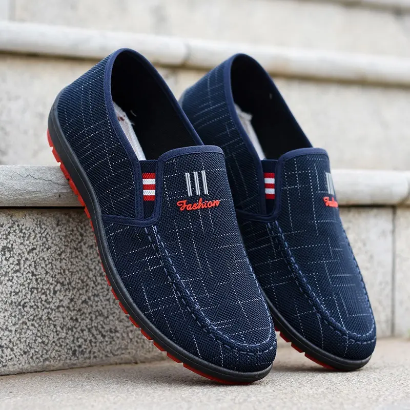 New casual canvas shoes for men, slip-on cloth shoes, lazy shoes, soft-soled loafers, sneakers