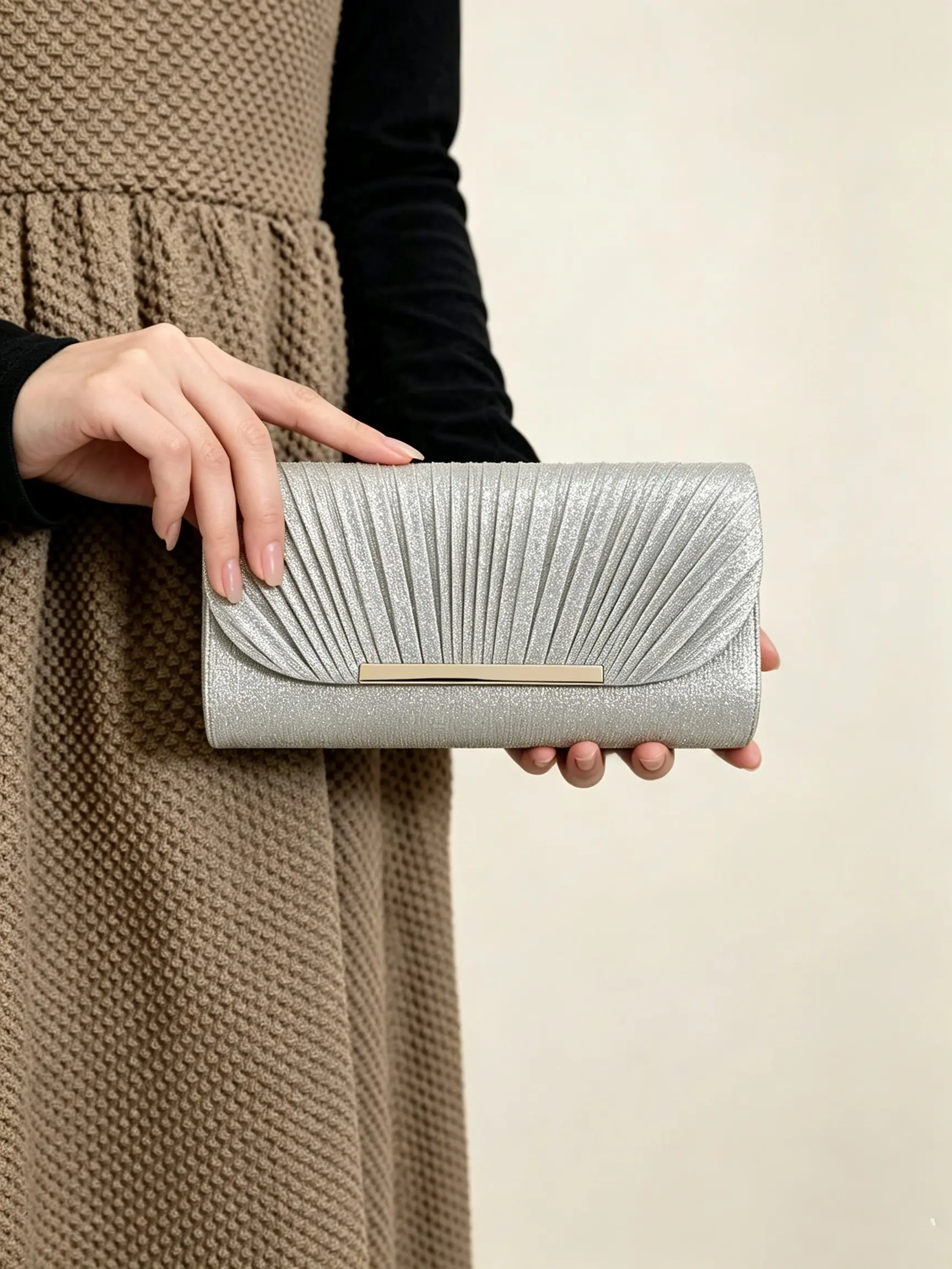 Outings in Spring and Summer Women's Fashion Evening Clutch Bag, Evening Clutch Purse, Fashionable Embellished Clutch, Sequin Pleated Design Ladies Day Clutch, Sling Bags for Weddings Party Banquet Shoulder Bag, Daily Use, Gift