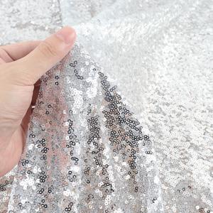 Round Tablecloth Silver 72 Inch Sequin Tablecloth Glitter Dessert Cake Tablecloth Silver Sequin Table Cover Cloth Sequin Overlay for Banquet Birthday Home Decoration