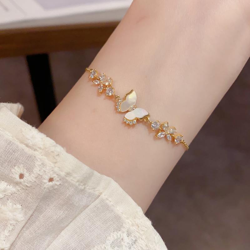 Women's Unique and Elegant Micro-Set Zircon Shell Butterfly Bracelet with Niche Luxury Fashion and Sophistication