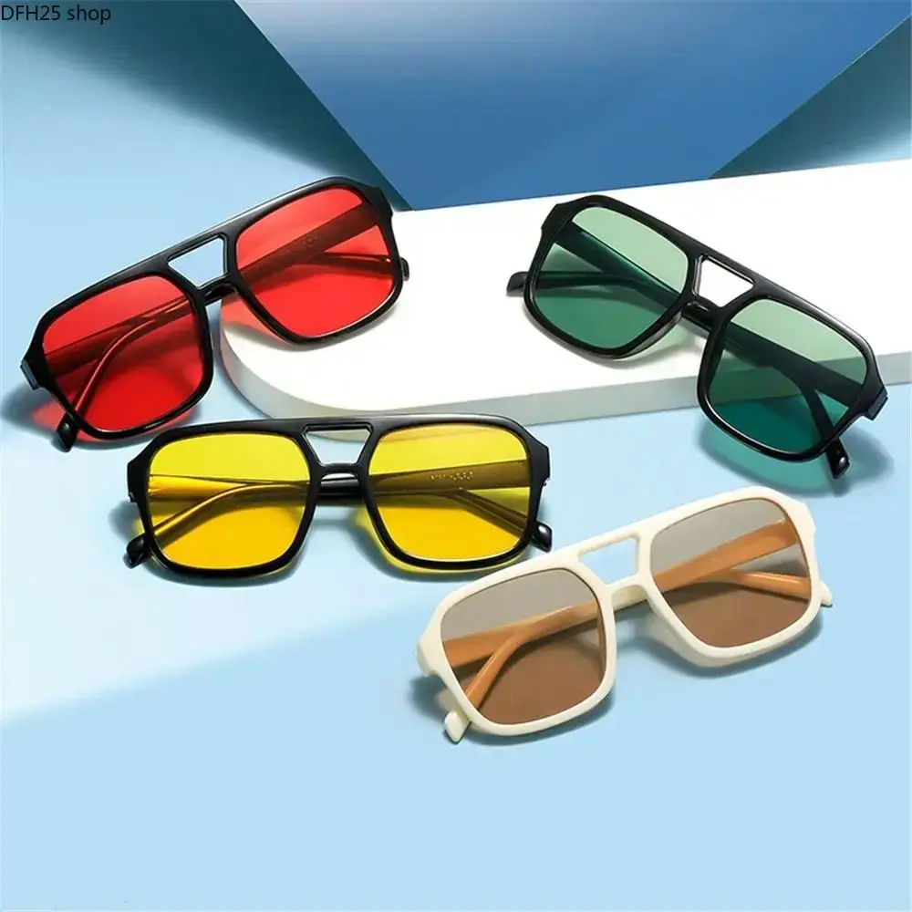 Retro Aviator Sunglasses Set for Women and Men, UV400 Protective Lightweight Eyewear for Travel Driving Parties and Daily Outdoor Wear