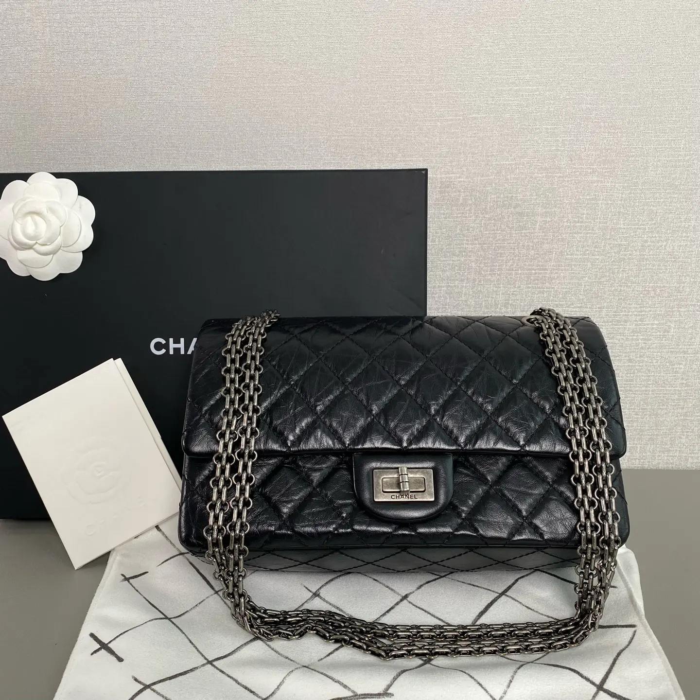 Pre-owned Chanel 2.55 Small Black Silver Hardware Leather Chain Bag Shoulder Crossbody Bag Luxury Bag P01E31004