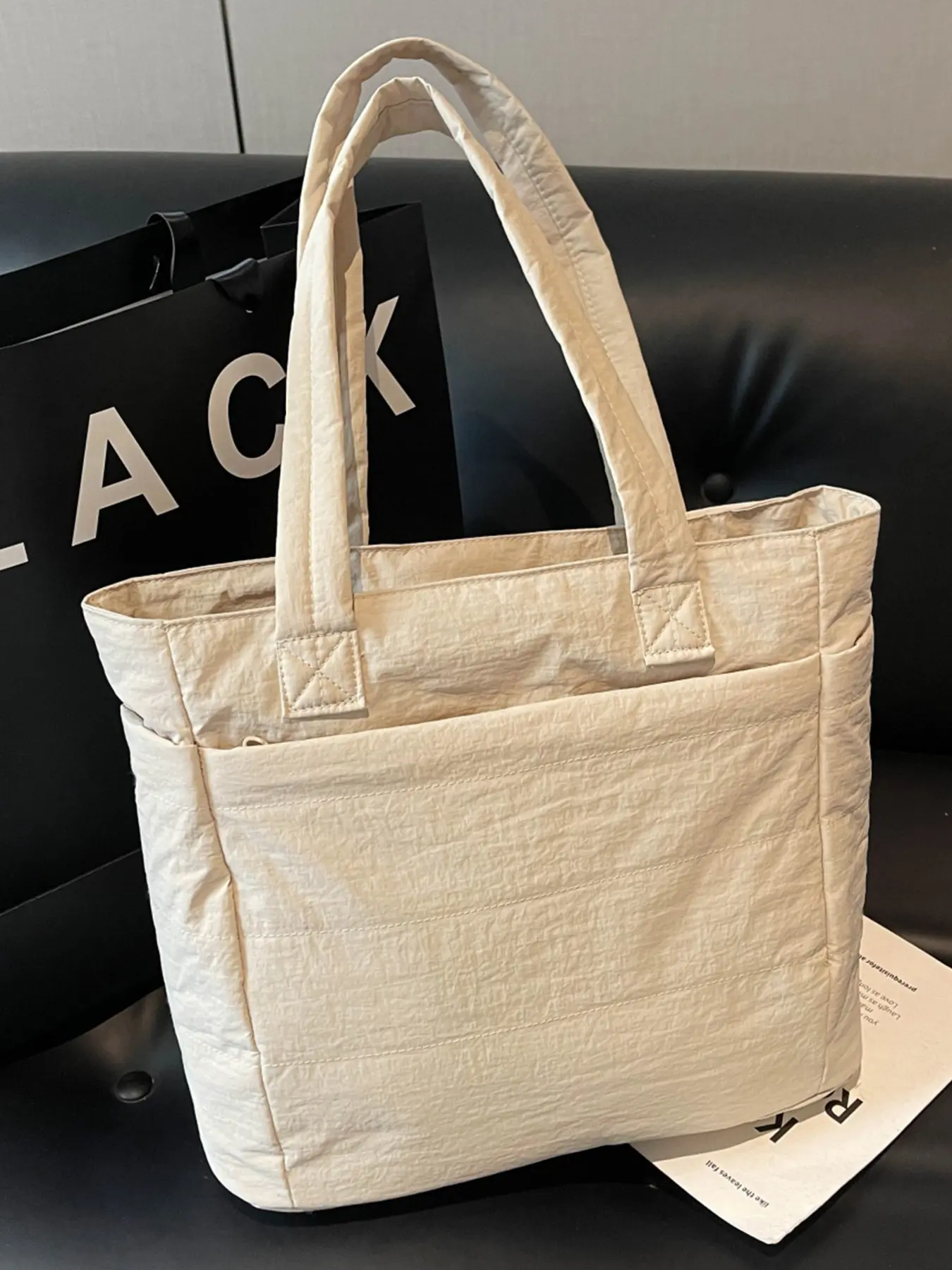 Lightweight Portable Large Capacity Tote Bag, Simple Fashion Versatile Commute Cotton Coat Bag, Stylish and Practical Everyday Accessory