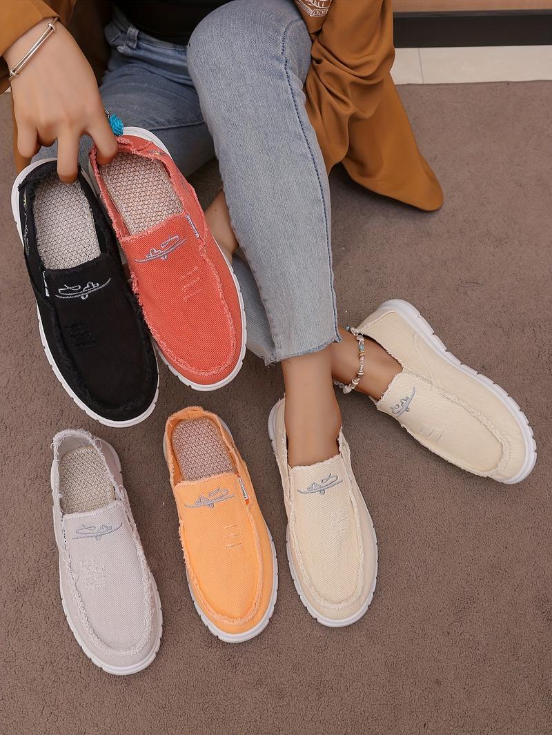 Men'S And Women'S Casual Loafers with Floral Embroidery- Made of Soft Fabrics, Featuring Non- Slip Rubber Soles, Lightweight And Comfortable for All Seasons. Casual Footwear |   Floral Embroidered Shoes |   Rubber- Soled Shoes