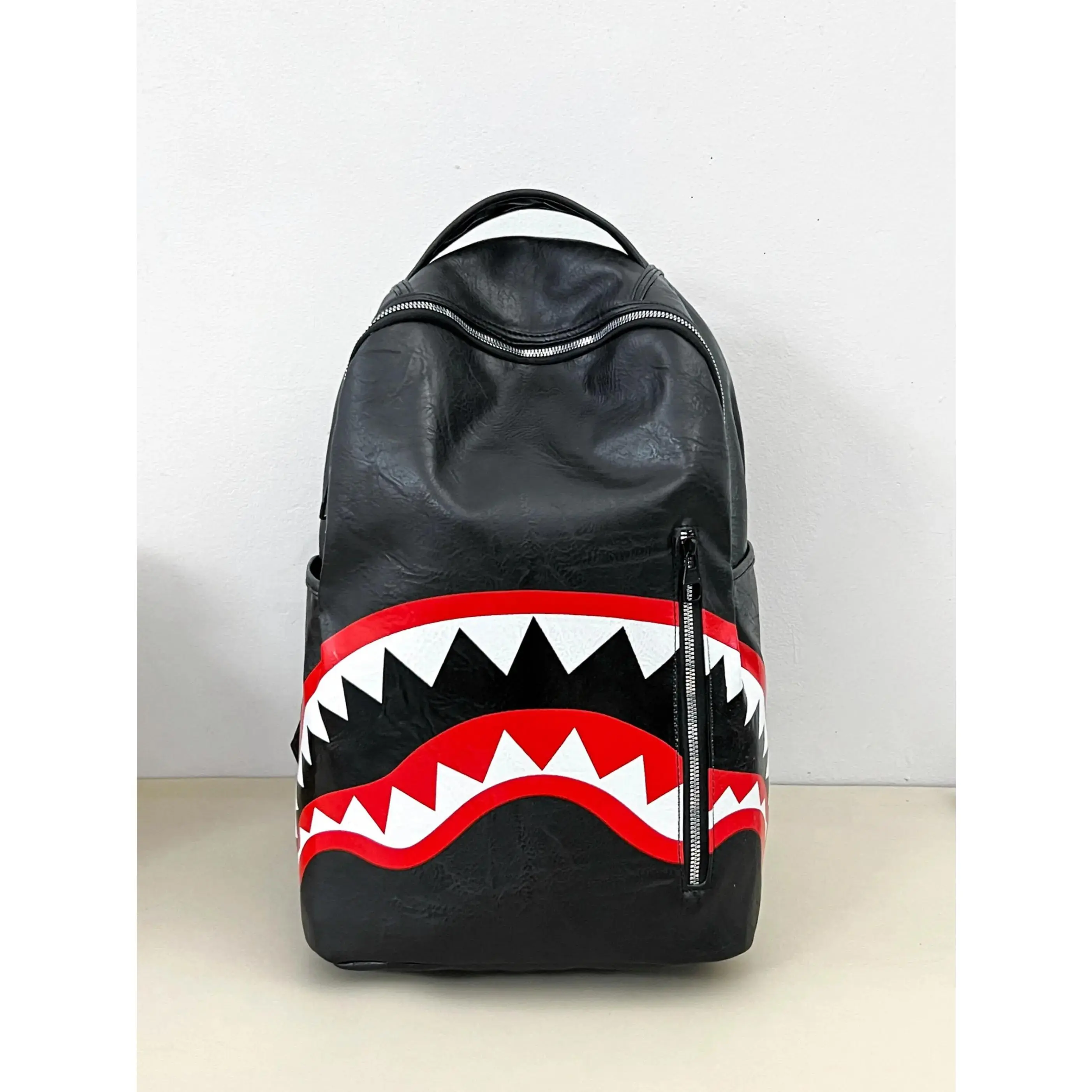 New Graffiti Print Backpack, Trendy Shark Mouth Design, Casual Fashion Shoulder Bag, Stylish and Comfortable, Perfect for Daily Use, Lightweight Daily Backpack, Casual Printed Backpack