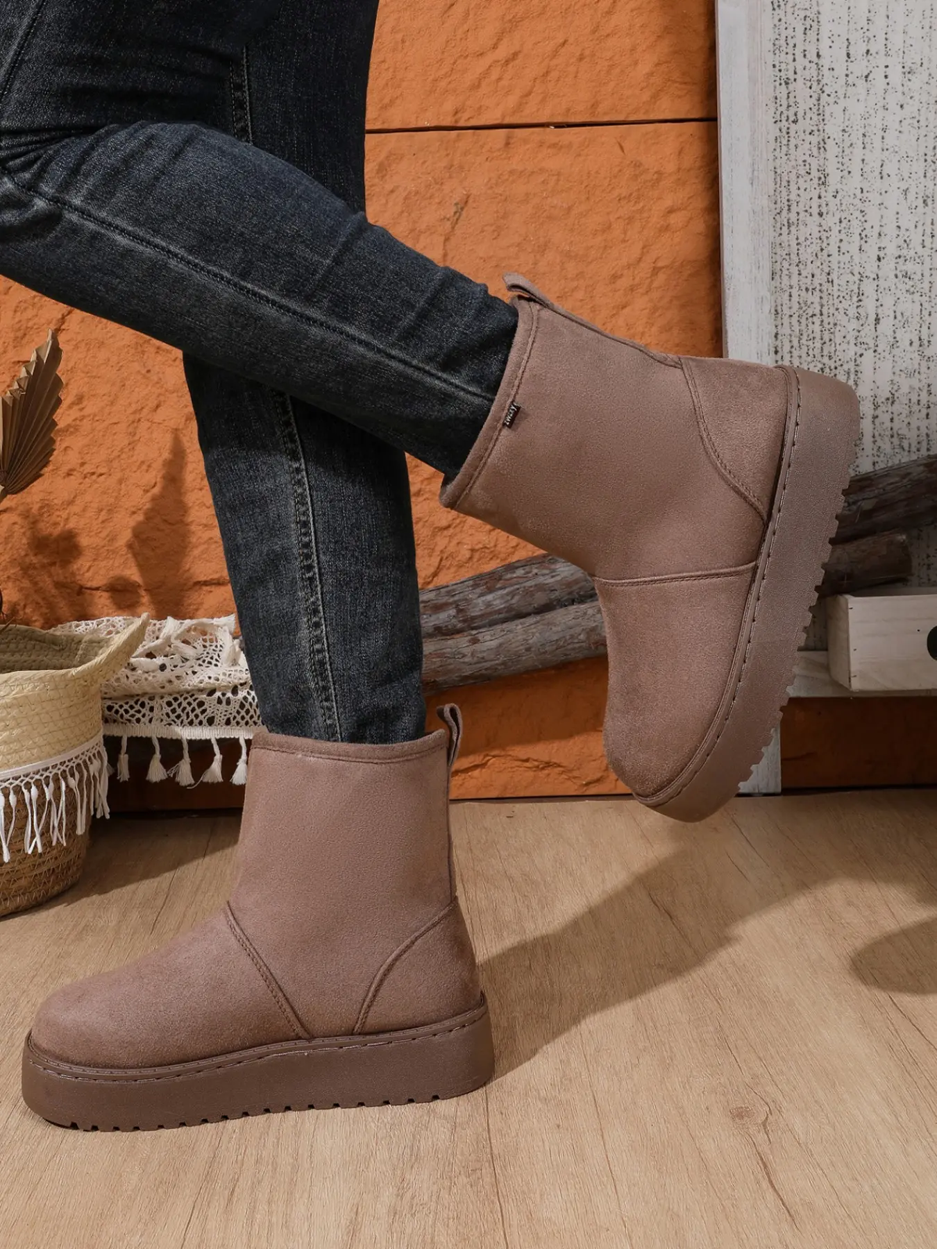 Women's Simple Thick Sole Short Booties, Warm Fuzzy Lining, Comfortable Fit, Durable Sole, Perfect for Winter Outings, Ankle Casual Boots