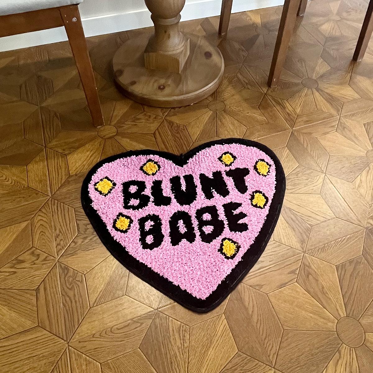 Heart Shaped Decorative Carpet, Water Absorbent Soft Floor Rug, Anti-slip Indoor Mat for Bedroom Washroom, Summer Essentials, Rugs for Living Room, Home Decorative Rug