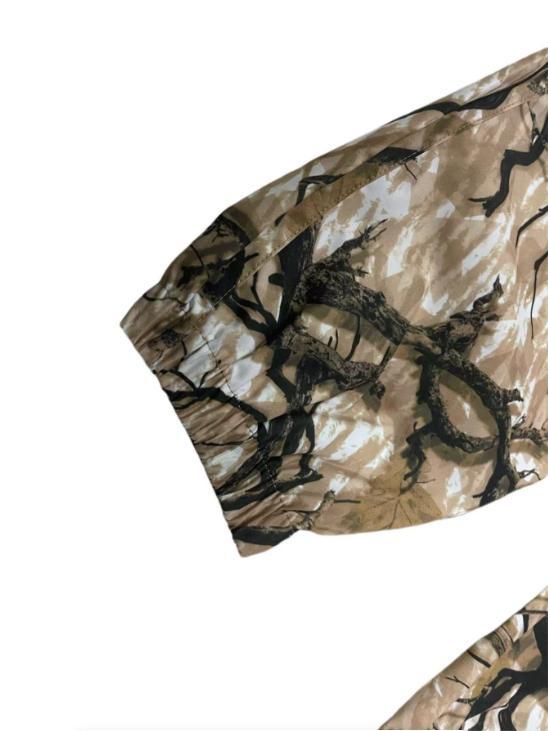 Men's camouflage print zippered pocket trousers, slim-fit athletic pants, durable trousers for autumn, men's wear-resistant outdoor training pants, streetwear fashion, vacation wear, men's clothing