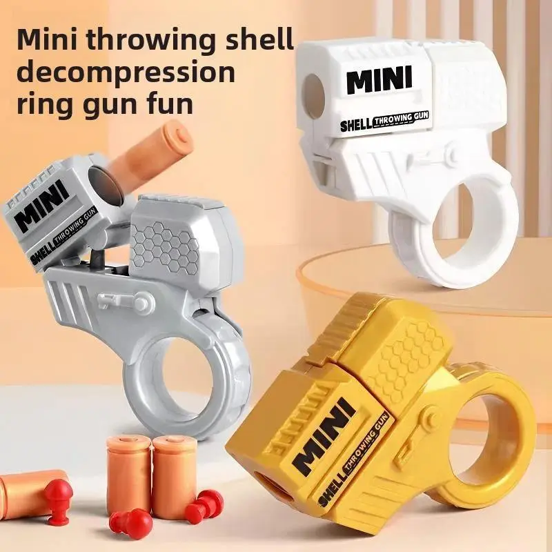 Mini Pistol Weapen Sports Game Toy Keychain Decompression Launcher Model Keyring for Boys Children Handbag Accessories Gift
