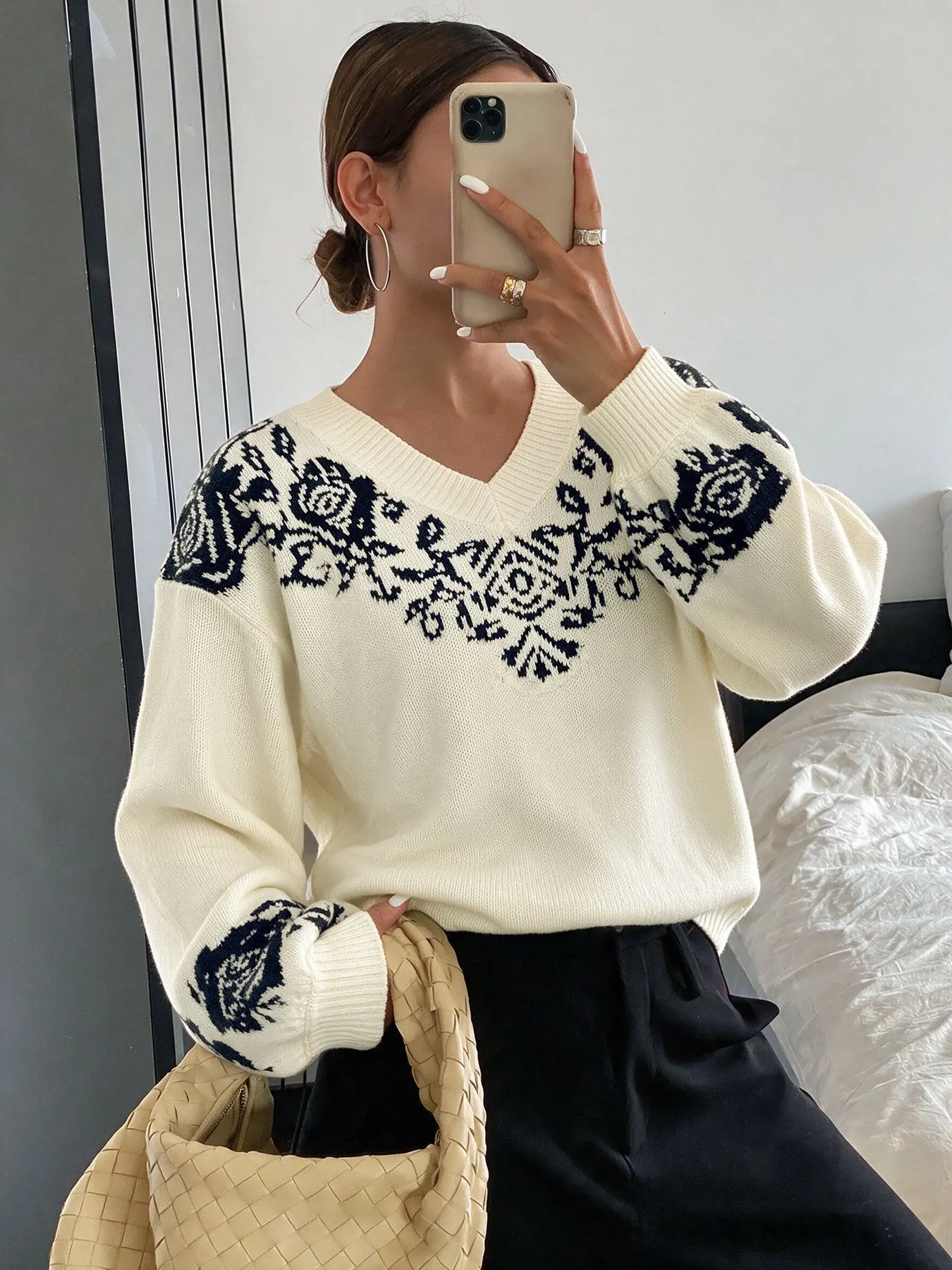 Vintage Rose Embroidered V-Neck Sweater for Women, Loose Fit Drop Shoulder Long Sleeve, Colorblock Floral Knit Pullover, Autumn Lazy Style Top