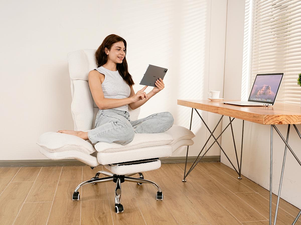 [New Year]HOMRELEXA Big and Tall Office Chair, Flip ArmresHOMRELEXA Big and Tall Office Chair, 400lbs Executive Ergonomic Computer Gaming Desk Chair with Foot Rest, Flip-Up Armrests for Pets & Cross Legged Sitting, Premium Tech Fabric Wide Seat Recline