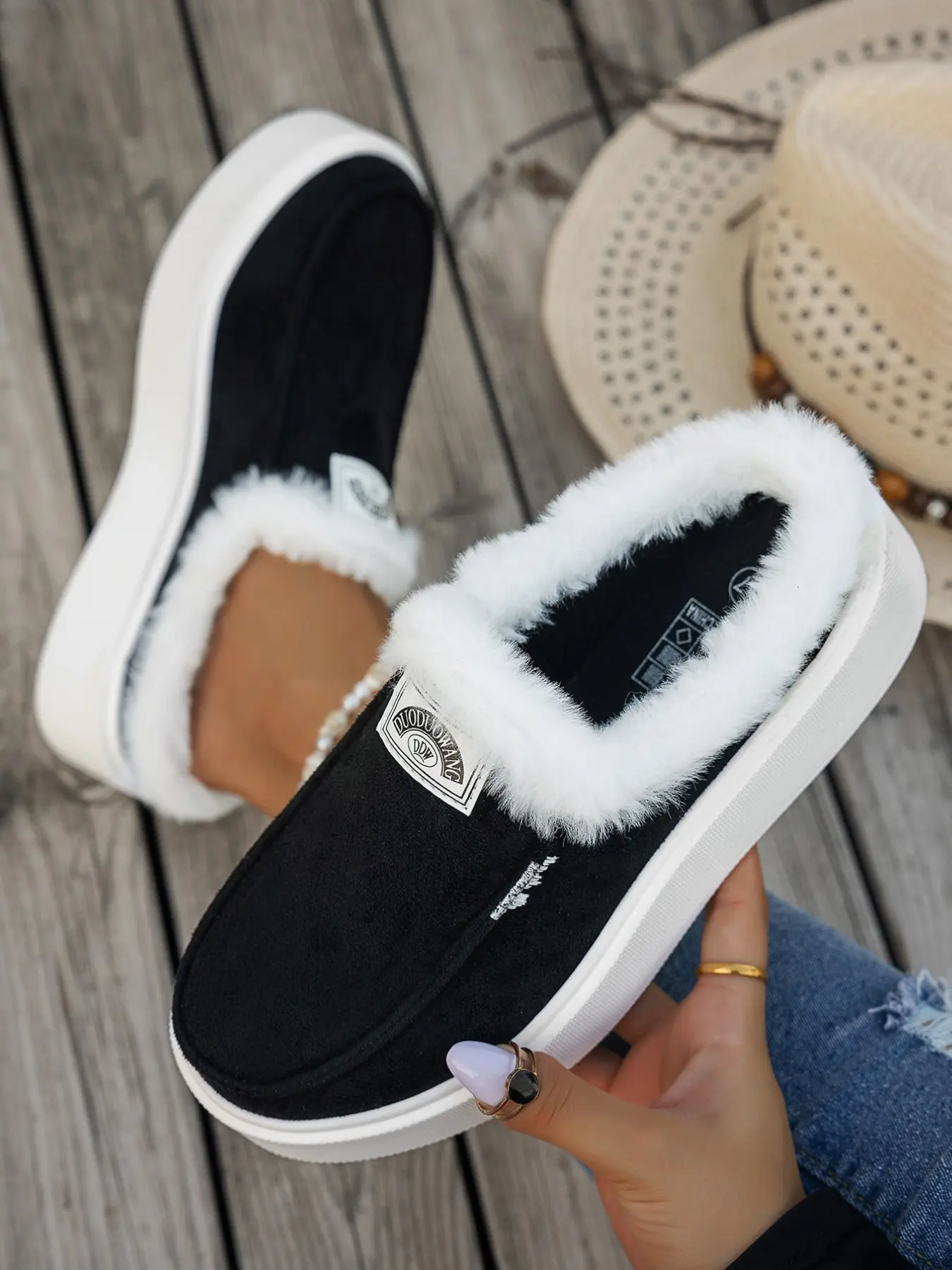 2026 Women's New Solid Color Thick Sole Mules, Large Size Comfortable Lazy Half Slippers, Daily Wear, Slip-On Design, School/travel Friendly, Casual Mules