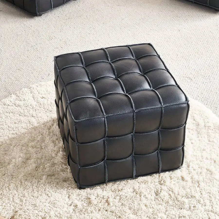 Chic Tufted Ottoman, Modern 17.32" Leather Ottoman, Elegant Footrest & Stylish Accent Piece Home Décor