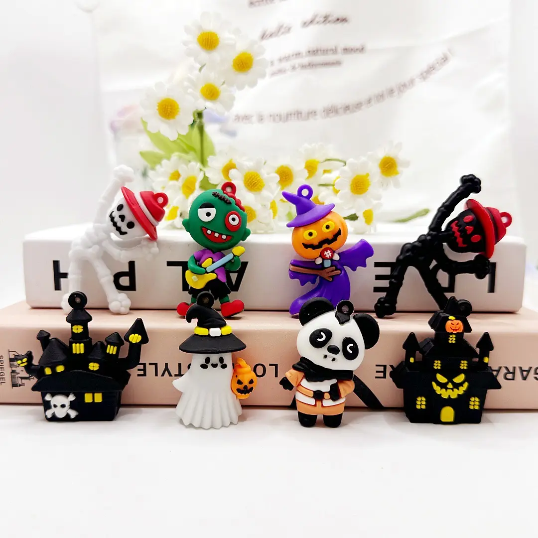 New Halloween Silicone Keychain Charms, Ghost Skeleton Spooky Castle DIY Toy Accessories With Classic Halloween Elements