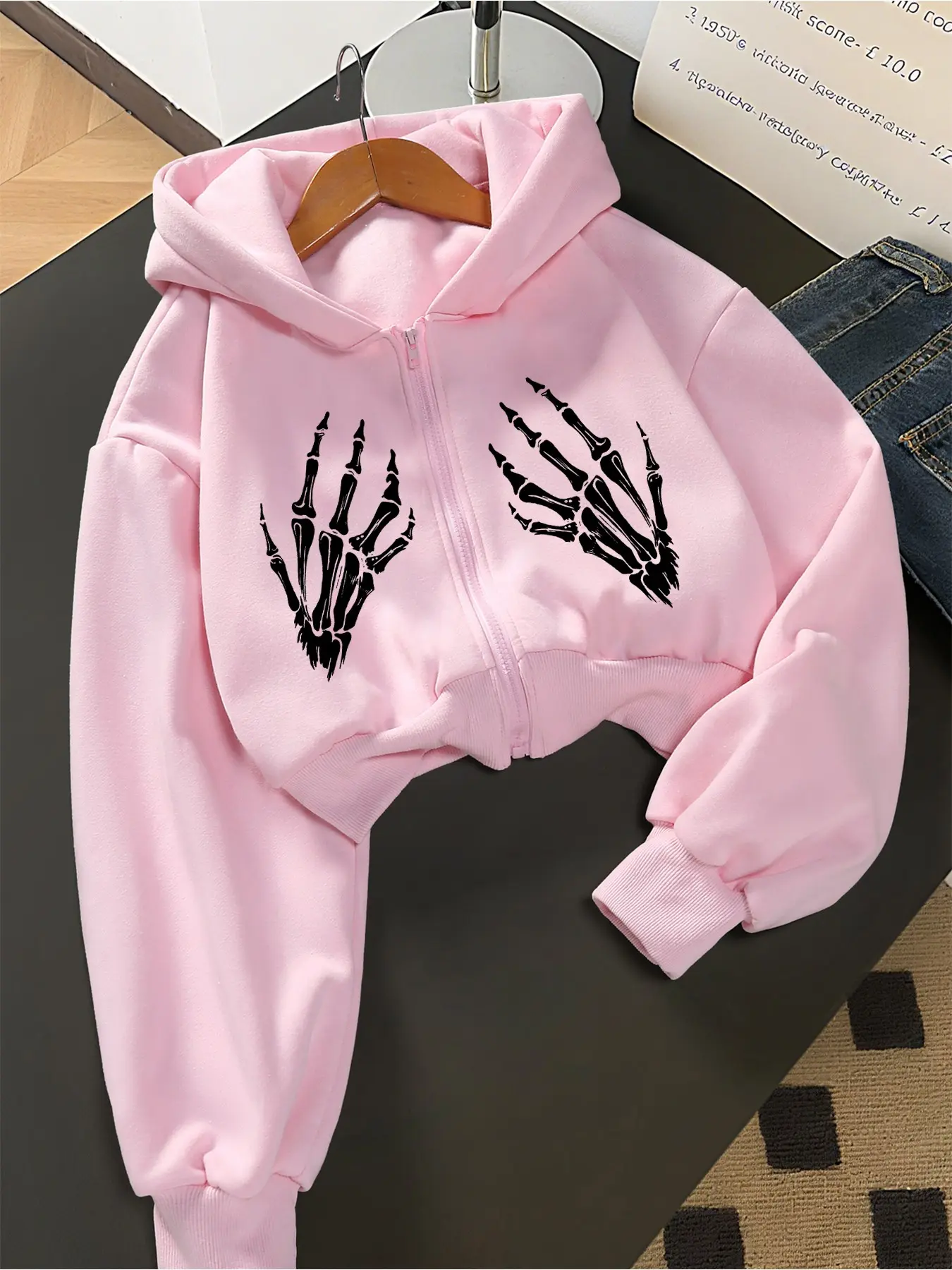 1‑2Pcs Women Cropped Zip Up Hoodie, Fashion, Skeleton Hand Graphic Print Hooded Sweatshirt, Drop Shoulder Long Sleeve, Soft Fleece Casual Crop Jacket, Y2K Goth Halloween Aesthetic Top, Spooky Season Streetwear, Daily Fall Outfit