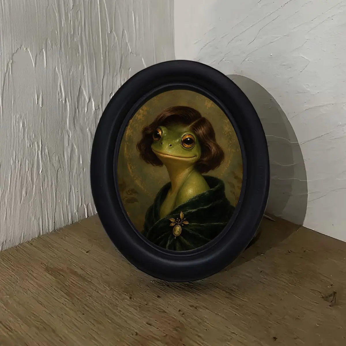 Vintage Lady Frog Oval Wall Art, Decorative Artwork, Elegant Oil Painting Style, Framed Wall Hanging, Unique Desk Decor, Living Room & Study Room Decoration