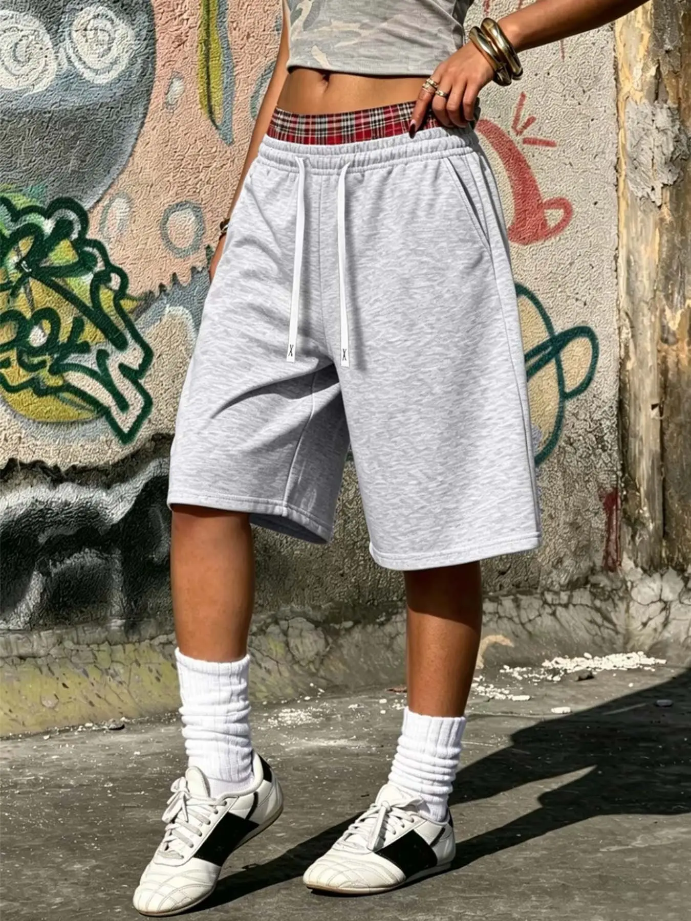 Vintage Plaid Patchwork Sporty Five-Quarter Shorts, Loose Fit, Adjustable Waist, Practical Pockets, Breathable Fabric, Casual Style, Lightweight Summer Shorts