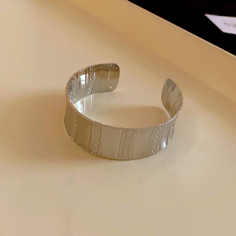 Silver Wide Cuff Bangle for Women, Minimalist Open Cuff Bracelet, Chunky Statement Jewelry for Daily Wear & Party Silver Wide Cuff Bangle for Women, Minimalist Open Cuff Bracelet, Chunky Statement Jewelry for Daily Wear & Party