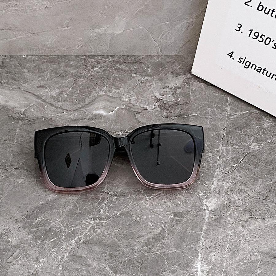 Large-frame high-definition TAC sunglasses with a unique T-shaped design