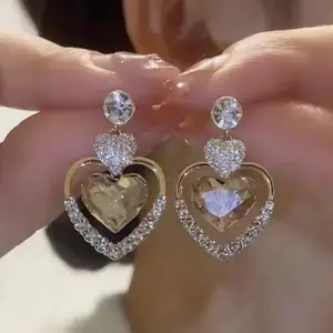 Unique design earrings DDES0959, versatile and trendy accessory, super cute and sweet heart-shaped earrings