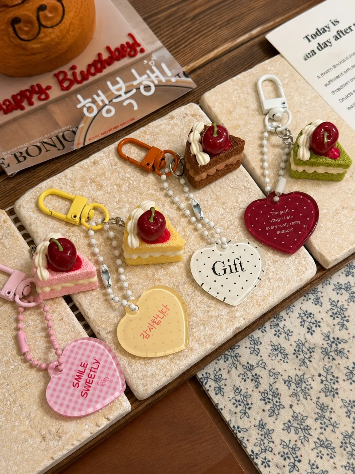 4PCS Cherry Cake Keychains, Cute Dessert Bag Charms with Heart Pendants, Kawaii Cake Key Rings for Purse Backpack Keys