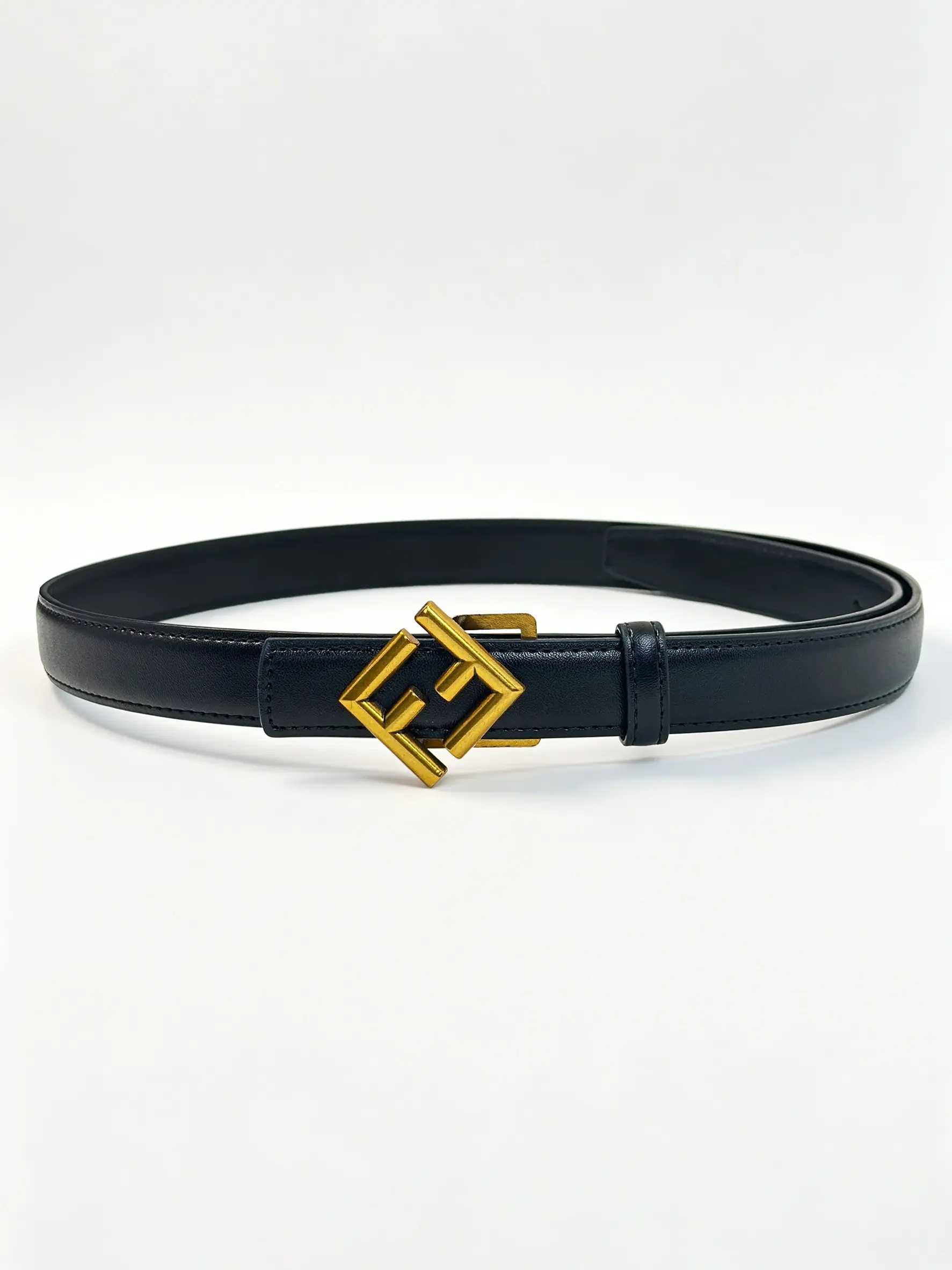 Women's Casual Letter Belt, Adjustable All-Season Fashion Accessory, Comfortable Multi-Purpose Design for Daily Wear