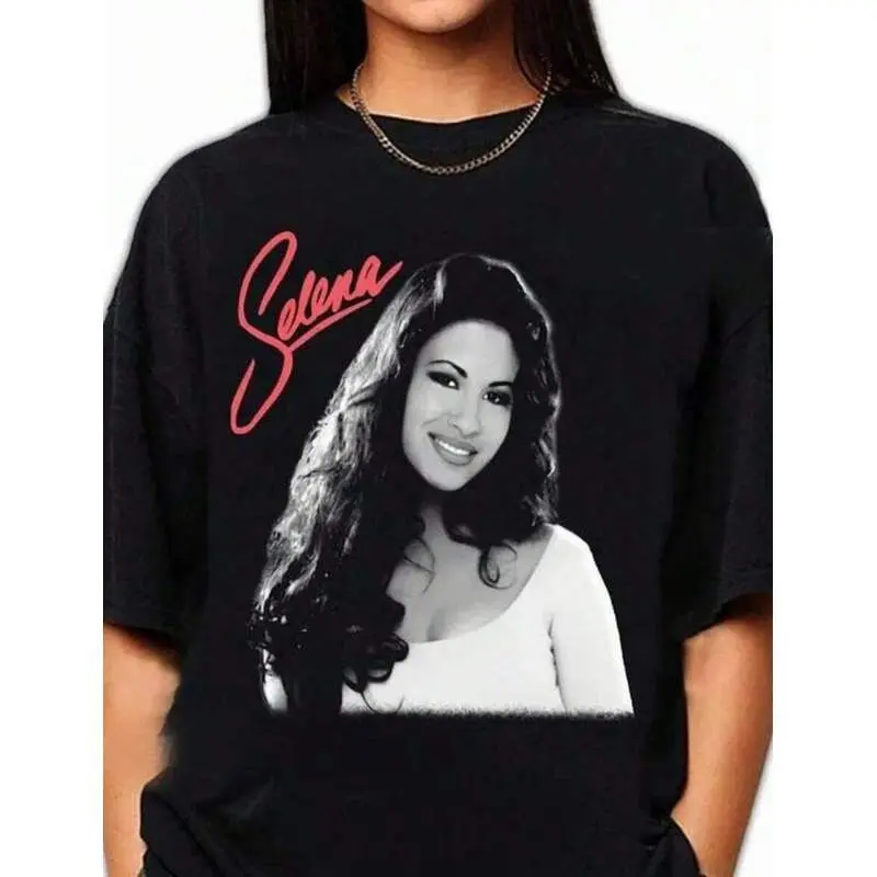 Plus Size Selena Shirt Vintage Unisex Short Sleeve T-Shirt In All Black Color. The Fabric Is Comfortable, Making It The Best Gift For Friends And Fans