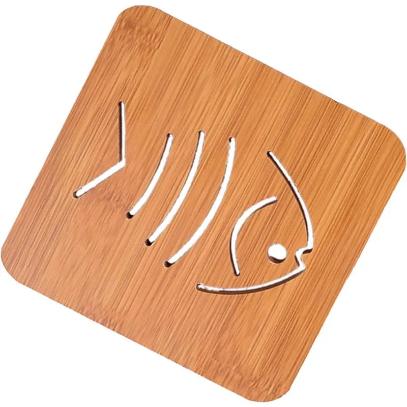 1Pc Natural Bamboo Hollow Fish Coaster, Heat-Resistant Non-Slip Wooden Coffee Cup Mat, Decorative Drink & Bowl Mat for Dining Table Kitchen Home Organization