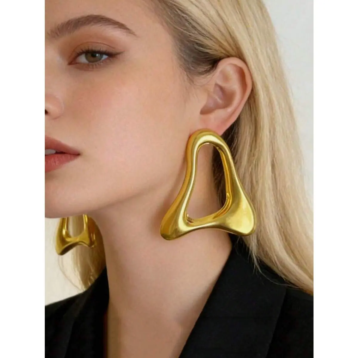 Women's Exaggerated Vintage Hollow Triangle Geometric Earrings - Festive Party, Daily Casual Gift (Home & Party Supplies)