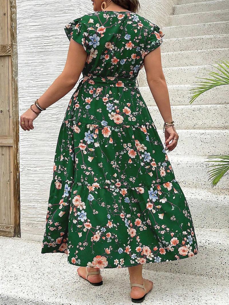 Plus Size Floral Print V Neck Dress, Casual Fashion Short Sleeve Dress for Daily Outdoor Wear, Women Plus Clothing for All Seasons